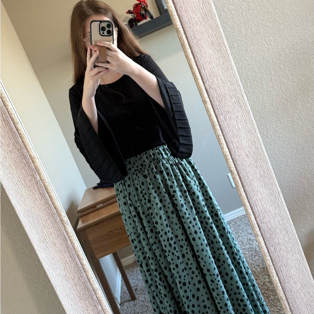 Green Pleated Maxi A-Line Skirt